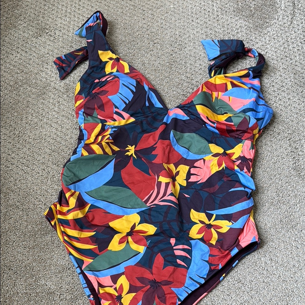 LAST CHANCE! Malibu One-Piece Reversible Maternity Swimsuit